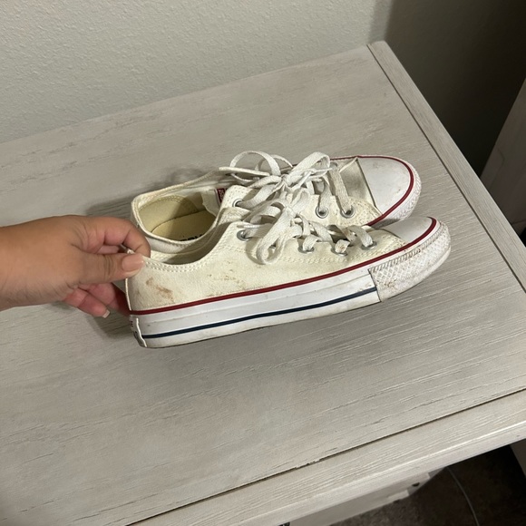 White Converse - Picture 4 of 5